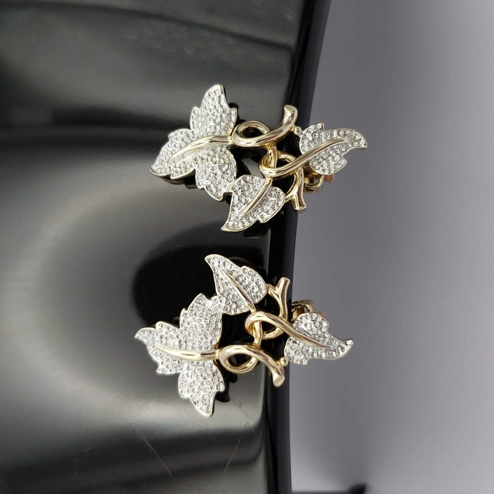 Sarah Coventry Leaf Clip Earrings